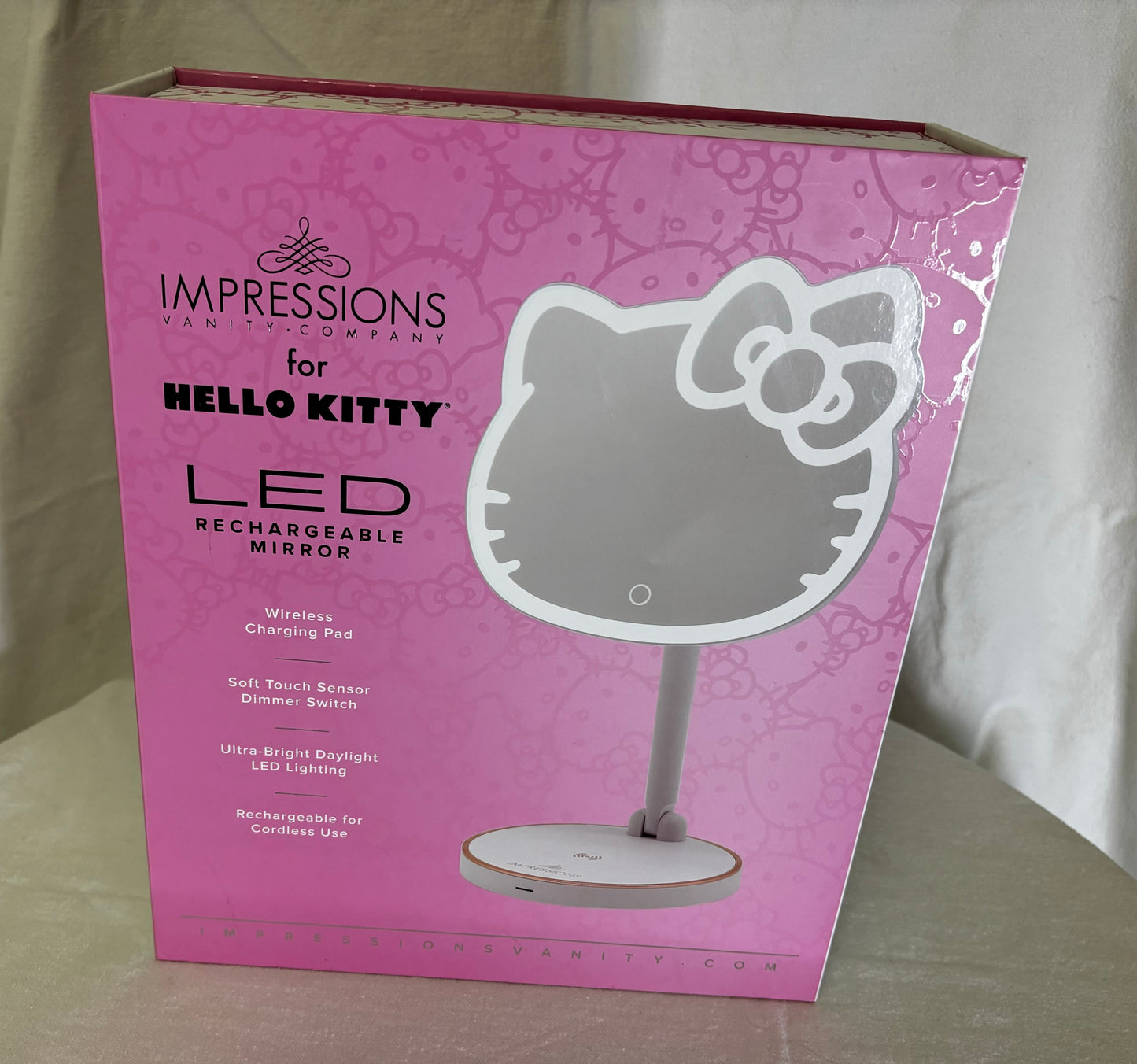 HELLO KITTY LED RECHARGABLE MIRROR